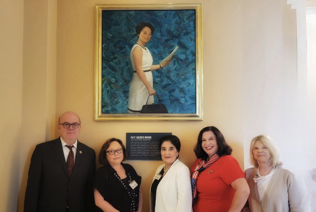 CaitlinMcWriter's tweet image. What a day in the US Capitol with my fellow DES Daughters Dr. Gwendolyn Mink (daughter of late Congresswoman Patsy Mink, a DES Mother), Andrea Gardner, and Karen Fernandes. Many thanks to Congressman Jim McGovern for his speech about DES justice today!