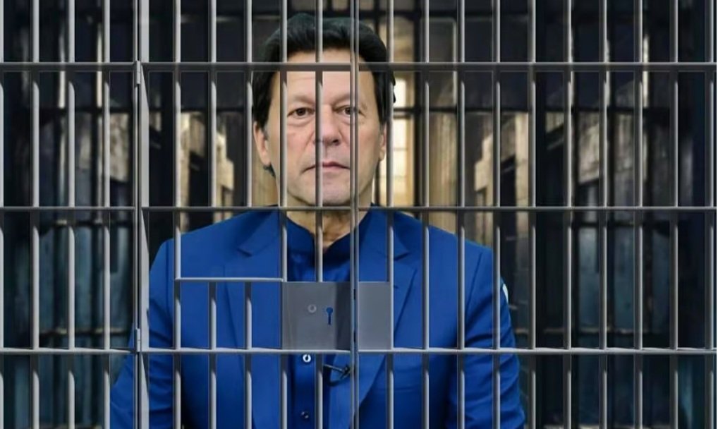 عمران خان کی رہائی کا مطالبہ صرف ایک سیاسی نعرہ نہیں، یہ قوم کی خودی اور غیرت کا مطالبہ ہے۔ خاموشی کو اب ختم کرنا ہوگا۔

#جب_جیل_کا_تالا_ٹوٹے_گا