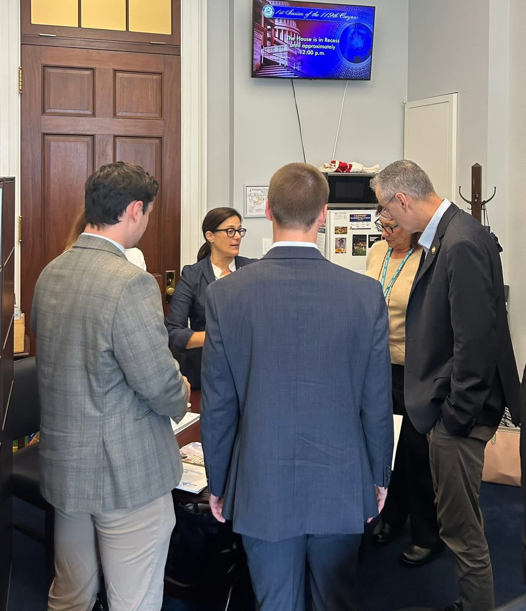 RepBrianFitz's tweet image. Great meeting this morning with representatives from the @APTA_official, including PA-1 community members Mason Fisher of North Wales, Daniel Freeman of Doylestown, and Carol Wamsley of Levittown.
We focused on where strategic reform is most needed: updating Medicare to reflect…