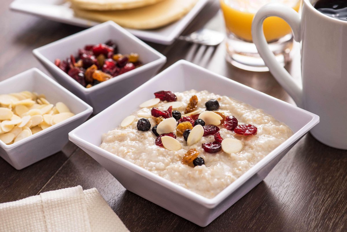 HyattPlaceAUS's tweet image. Start your day right with our delicious complimentary breakfast — featuring hearty oatmeal, fresh toppings, and more! Just one of the many perks of staying at Hyatt Place Austin Arboretum/Domain Area. #HyattPlaceAustin #BreakfastIncluded #StayComfortable
hyatt.com/hyatt-place/en…