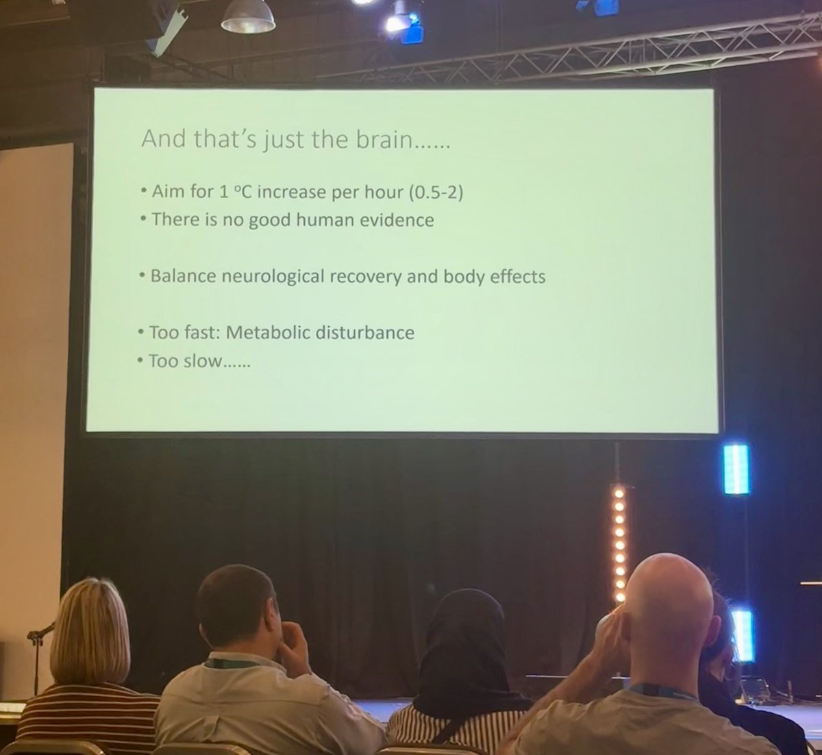 rachelgemma90's tweet image. Interesting learning from Dr Patrick Davies….
There is such a thing as reheating too quickly in hypothermic cardiac arrest 🥶
Rapid rewarming can lead to neuro inflammation & metabolic disturbances.
#NEPTUNE25