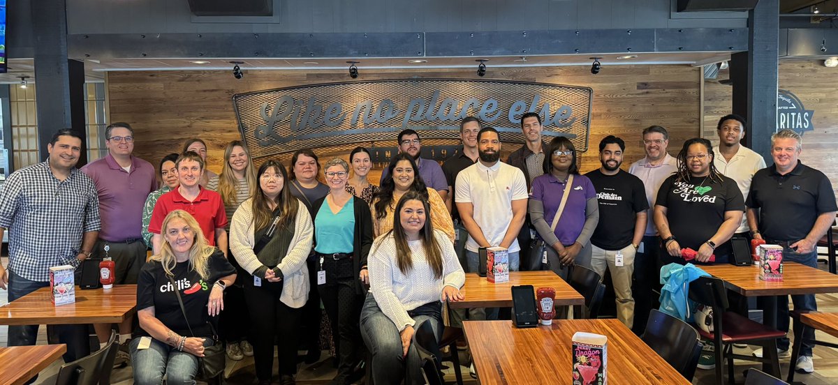 spending time in the restaurant with new Brinker Heads! Thanks Chilis 🌶️ Valley Ranch for the hospitality#chilis