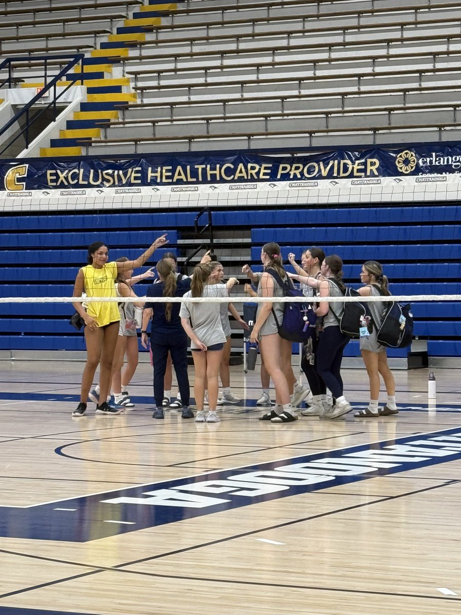 LydieVarnadore's tweet image. Thank you so much to UTC volleyball and Coach Thomas for an amazing camp! @A5Chattanooga
