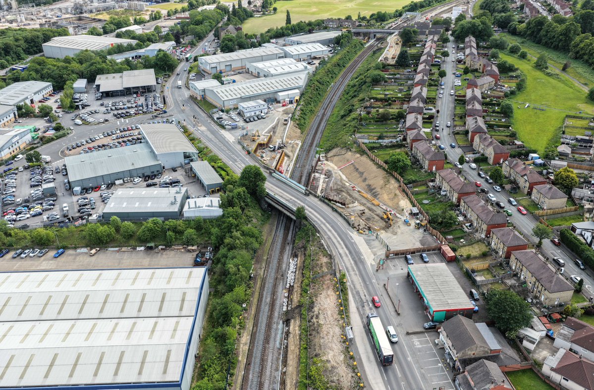 theTRUpgrade's tweet image. TRU engineers recently completed the second of seven consecutive weekends of work throughout Huddersfield and the wider area. ✅

A key project during these weekends is the A62 Leeds Road bridge in Deighton. The reconstruction of this bridge, to make it taller and wider, is part…