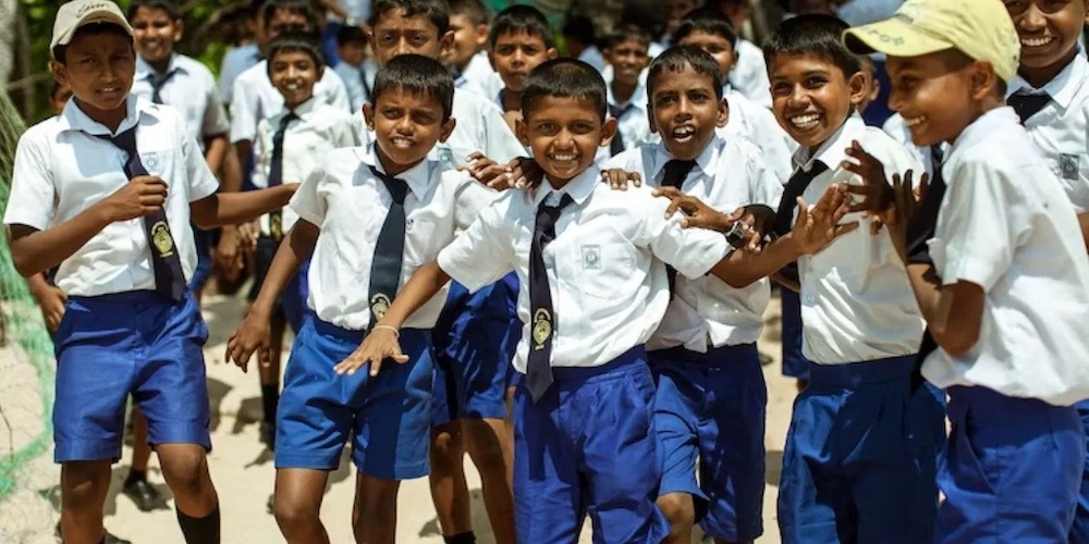WELCOME CHANGE!
In line with the national New Education Policy 
(NEP 2020), “No Bag Day” is a designated day when students attend school without their usual textbooks and schoolbags, to encourage vocational and skill-based activities.
READ MORE..........
indiancentury.in/2025/07/15/lea…