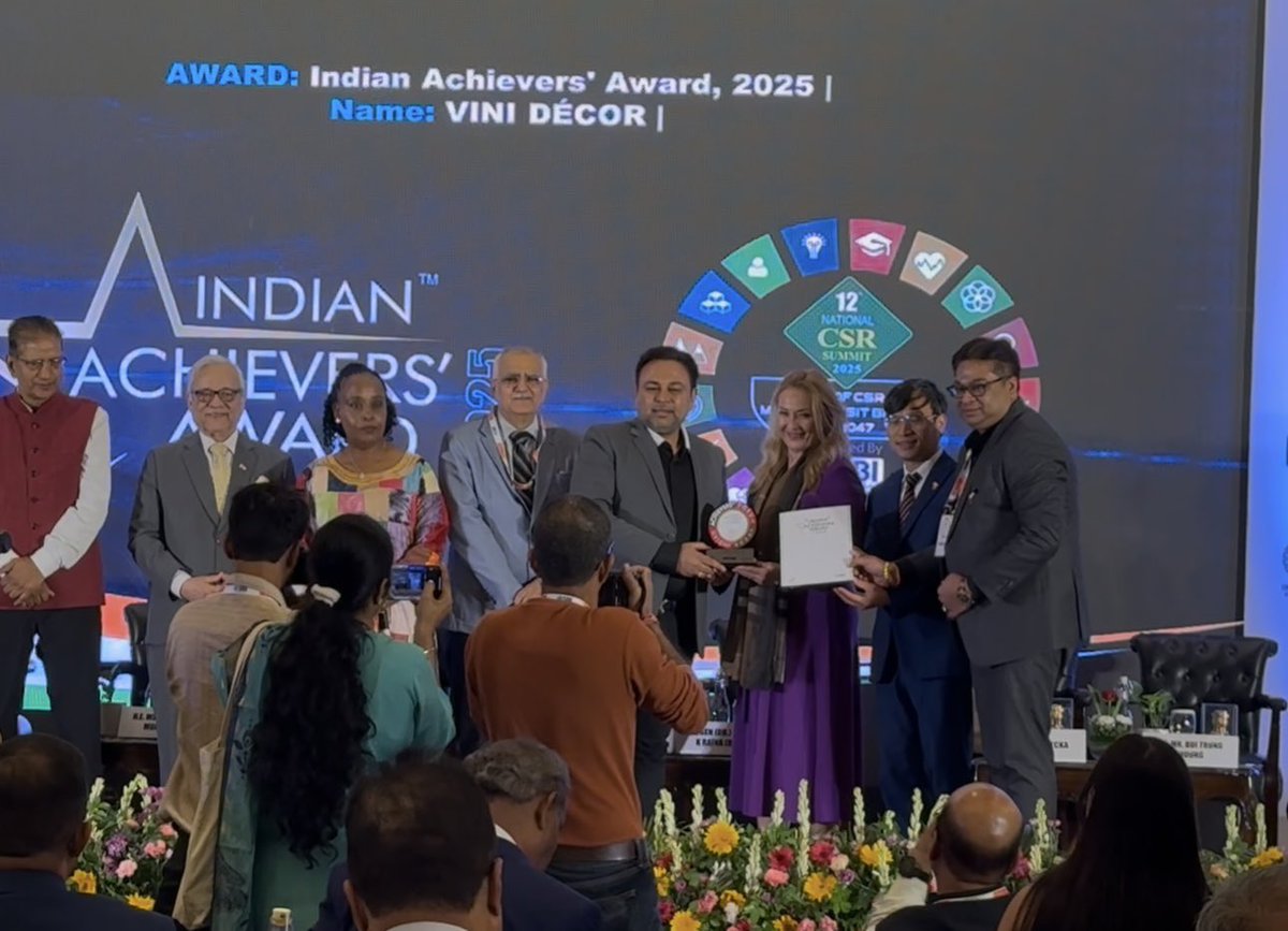 vinirugs's tweet photo. Feeling Proud to Announce, we, VINI DECOR, has been awarded today by INDIAN ACHEIVERS AWARD 🎂🎉😇 https://t.co/wTZJbDbTnu