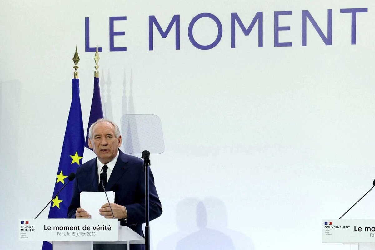 le_Parisien's tweet image. 🔴 DIRECT | François Bayrou propose de «supprimer deux jours fériés»
Comme exemple, il cite le 8 Mai et le lundi de Pâques
«Ce sont des propositions», insiste-t-il
➡️ l.leparisien.fr/ceUd