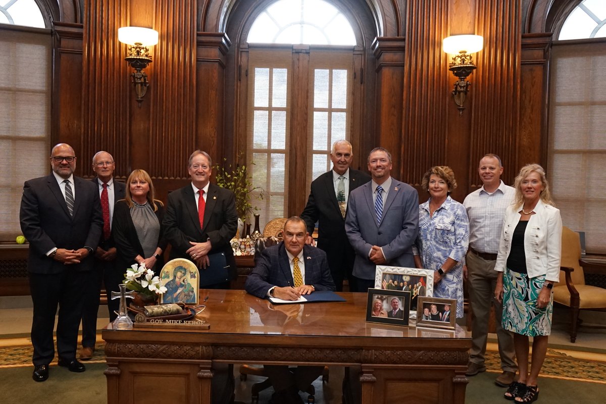 Yesterday I was honored to attend the signing of HB145.  Thanks to <a href="/Mocities/">Missouri Municipal League</a> and <a href="/MuniLeagueSTL/">MuniLeagueSTL</a> for their persistence in getting this to the desk of <a href="/GovMikeKehoe/">Governor Mike Kehoe</a>