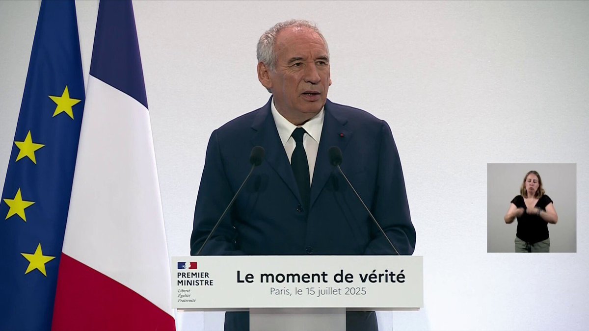 2 jours fériés en moins, gel des allocations: ce n'est pas une année "blanche" que F. #Bayrou annonce mais une année "noire" pour le peuple.

Faire payer tout le monde plutôt que de taxer le patrimoine des ultra-riches qui a doublé depuis que Macron est au pouvoir.

Censure !