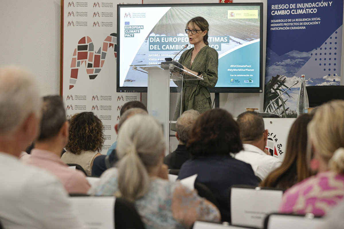 Asociaciones de víctimas de la dana y embajadores climáticos de la UE (<a href="/ClimaticosSpain/">Embajadores Por el Pacto Climático España</a>) avisan de que el negacionismo mata efeverde.com/victimas-cambi…