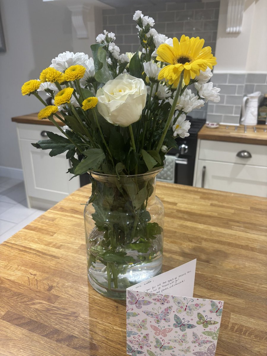 Victory Adventures (@victoryadventur) on Twitter photo Thank you for my gorgeous flowers & card Ruby & Evie ๐ท Go smash Year 10 & Sport BtecโฆMrs Webb Thank you for my gorgeous flowers & card Ruby & Evie ๐ท Go smash Year 10 & Sport BtecโฆMrs Webb