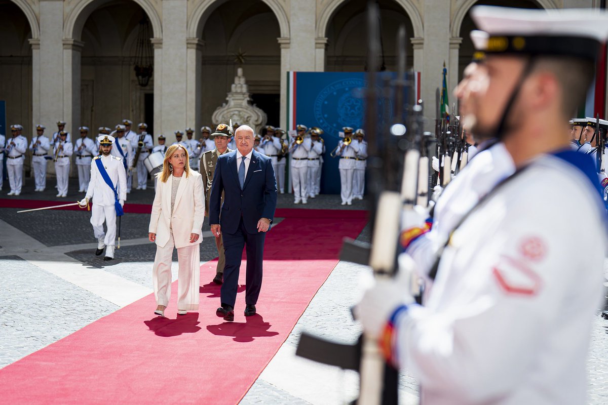 _CStocker's tweet image. Real pleasure to meet you in Rome today, dear @GiorgiaMeloni.
Austria and Italy are not only neighbours and close friends, we also bear joint responsibility for a strong Europe: from tackling illegal migration and strengthening external borders to deepening economic…