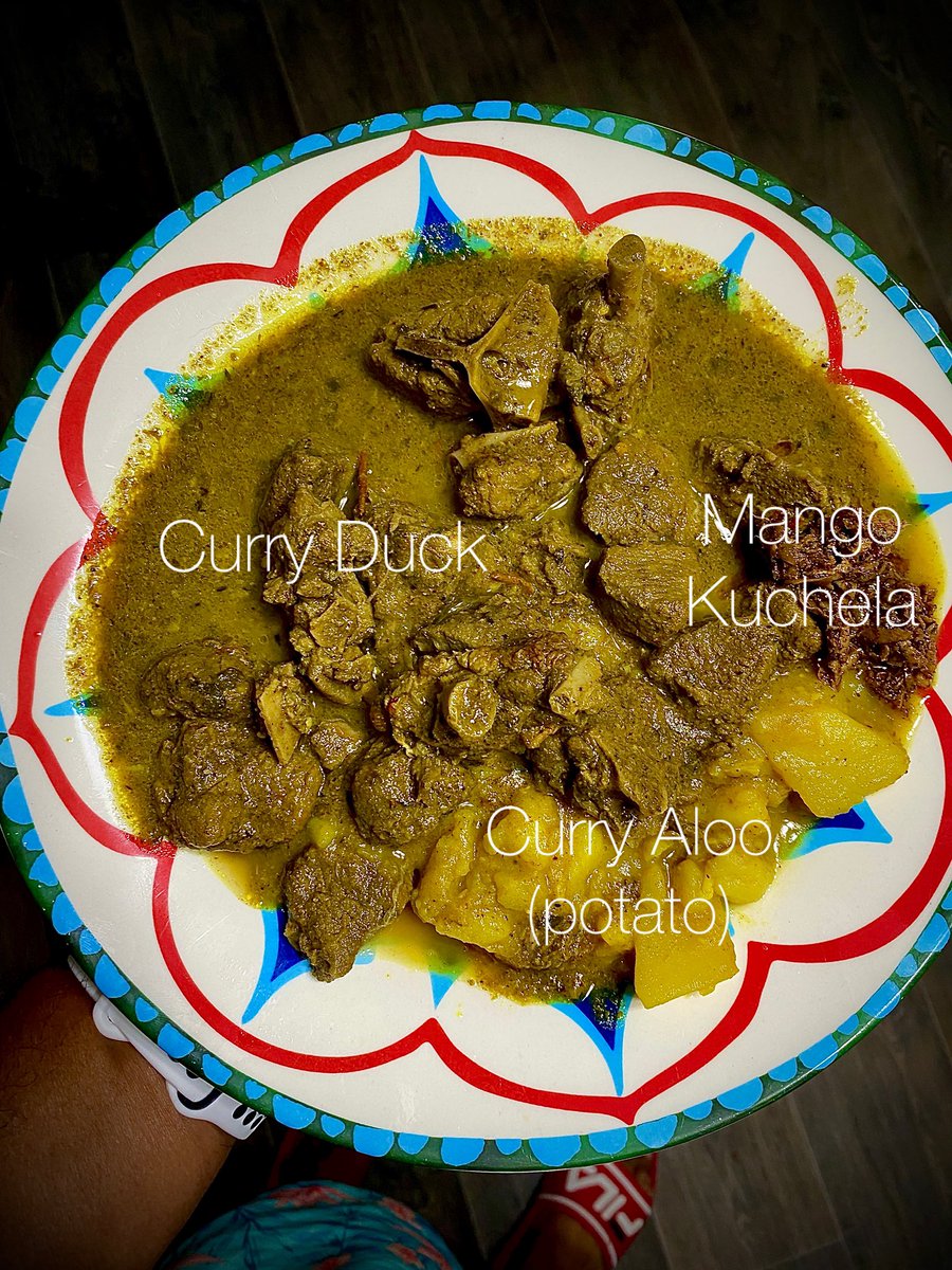 Obzokee's tweet image. Being mommy’s bess child comes with perks.