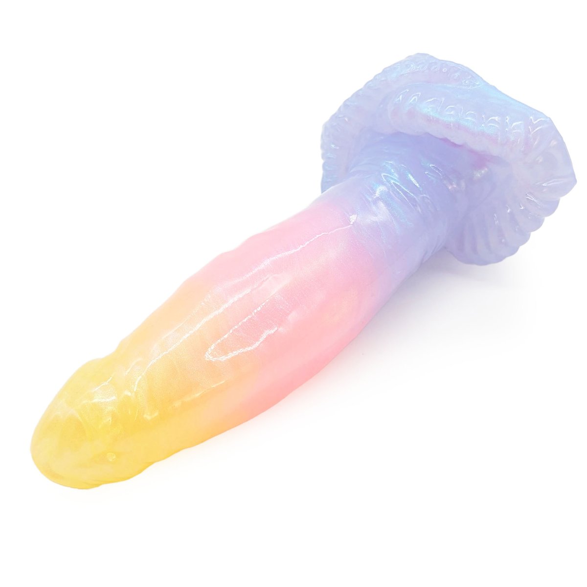 Wanted to get some sunlight pics of these beauties to show off their crazy purple-blue colorshift, but it's been doing nothing but storming for the past week. 🥲

Studio lighting will have to do, I suppose!
Some cute dawn crystals in soft+ for this evening's drop!