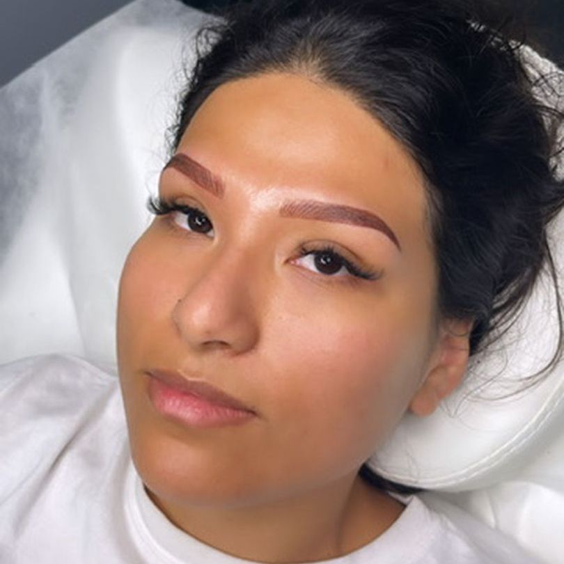 farbrows2022's tweet image. Are you thinking about a semi-permanent solution for your brows? Our ombre powder brows offer the perfect mix of natural beauty and defined style. Book your session now to learn more!
#OmbrePowderBrows
ashburnpermanentmakeup.com/ombre-powder-b…