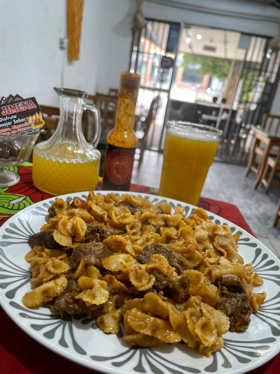 sanlonewspy's tweet photo. @jimenacomedor12 : sabor casero y variedad en el corazón de #Reducto 🤩😋🤤🍽🍝🍜🍛🍨🍦
¿Sin tiempo para cocinar pero tu apetito exige algo sabroso? 😋Comedor Jimena te da la solución. Ubicado sobre la Avenida La Victoria, a metros del Hospital Acosta Ñu, en Reducto de #SanLo. https://t.co/eJCuWUPD9H