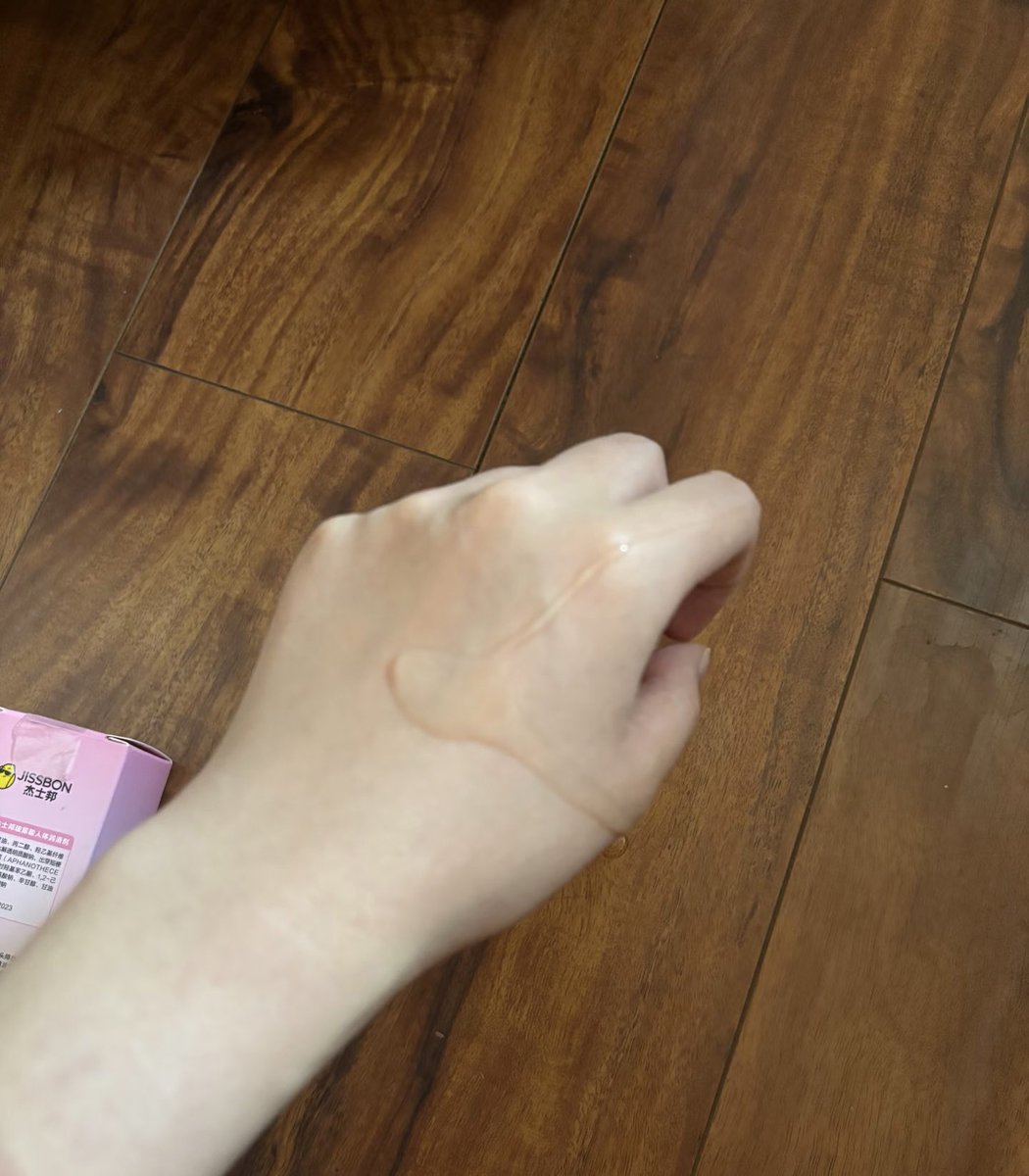 眼罩、（香薰R？）、绳子、杯子、油、暖光灯、椅子，都准备好了。 可是最近牛牛都好忙！