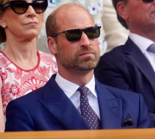 Prince William sitting quietly looking at the mediatic circus:
• They attempted to destroy his marriage and divide his beautiful family by pinning a made up affair on him, it failed🔥
• They attempted to pin a cash for access scandal on him, it was revealed and failed right
