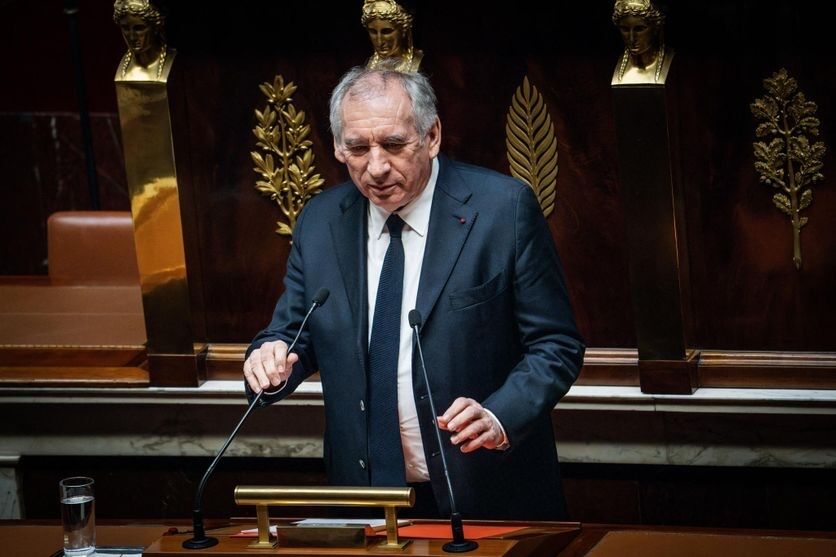 🔴 François Bayrou veut supprimer deux jours fériés pour boucler le budget 2026.

Après les retraites, les aides sociales et la sécu, voilà maintenant le peu de repos qui reste dans le viseur.

❝ Deux jours à définir ❞ — En clair, ils attendent de voir ceux que tu défendras le