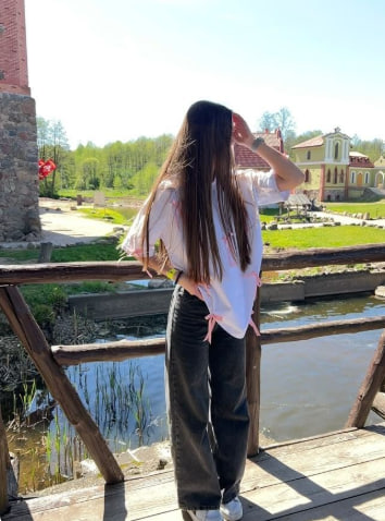 bundleOwe's tweet image. Chasing sunshine and good vibes🌞