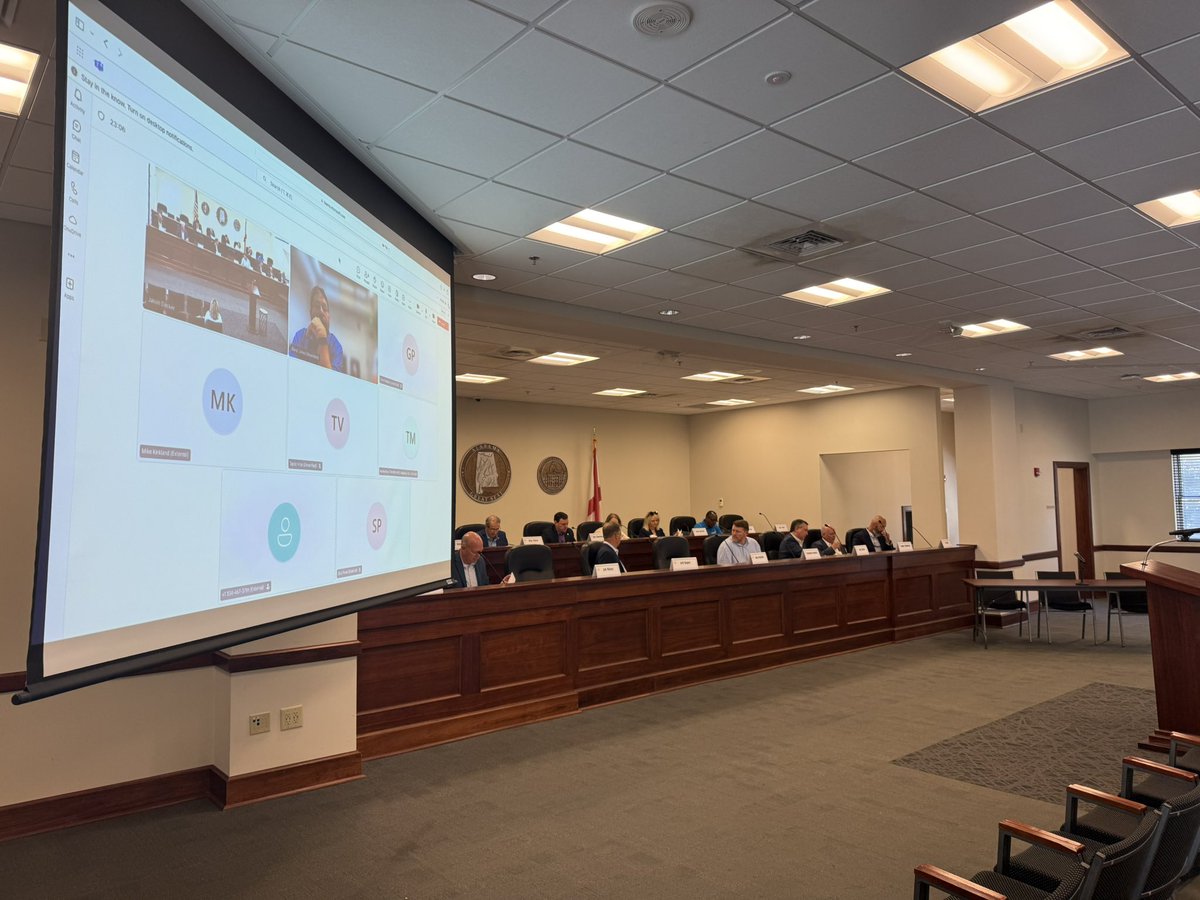 JeffSandersNews's tweet image. At the State House for the organizational meeting of the Study Commission on Utility Relocation Costs. Lawmakers, agency leaders, and utility reps are beginning work on ways to streamline utility moves on public projects and reduce costs.
Watch Friday night at 7:30 on…