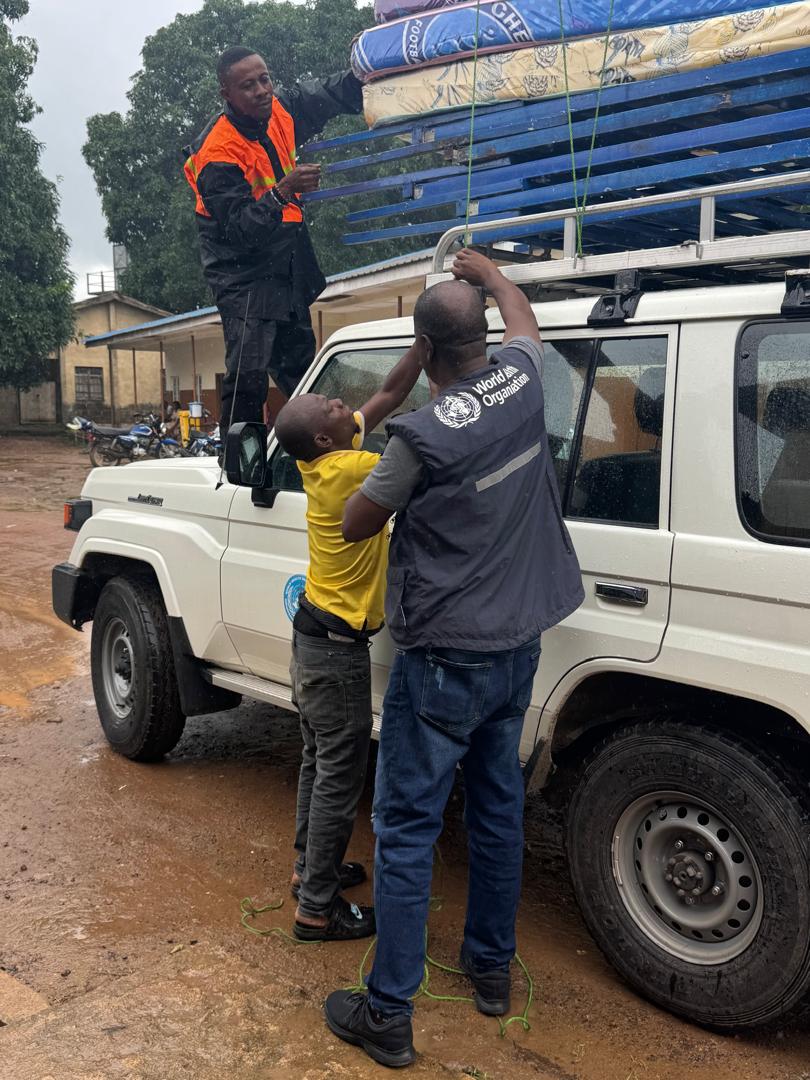 WHOSierraLeone's tweet image. WHO is supporting the transfer of mpox drugs and essential medical supplies to the newly identified treatment center at Levuma CHC.
This ensures timely care for affected patients and strengthens the national outbreak response.
#mpoxresponse #WHO
