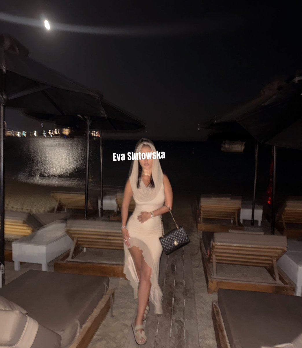 allyoursEva's tweet image. Not everything glittering at night is meant to be found.
I was never lost — just hidden.
Mykonos knows how to keep secrets…
and I am its most expensive one. 💋
#WhisperedLuxury #MidnightMuse #TooRareToReach