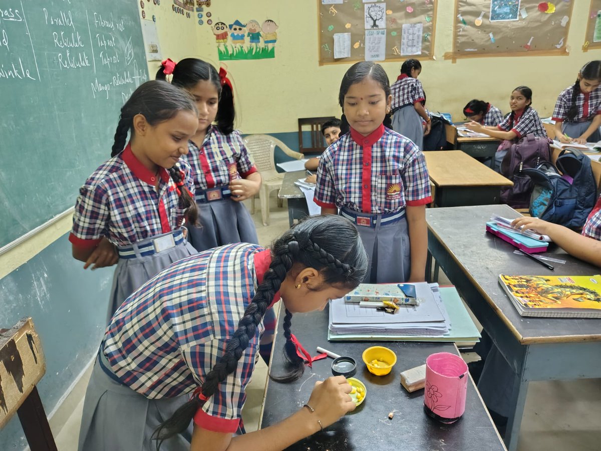 KVKusmunda's tweet image. STEM Day 2 | KV No.3 Kusmunda
Igniting young minds with innovation and curiosity in science, tech, engineering, and math! 🚀🔬📐
#STEM #NEP2020  #STEMDay #KVNo3Kusmunda #FutureInnovators @KVS_HQ @EduMinOfIndia @RaipurRo