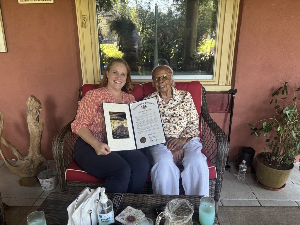 RepHeatherBoyd's tweet image. Happy 100th Birthday to Ms. Ruby Glenn Burton Bullock who was born on this day in 1925! I had the honor of meeting Ms. Bullock two weeks ago to present her with a Citation from the House of Representatives celebrating and honoring her on this momentous occasion.