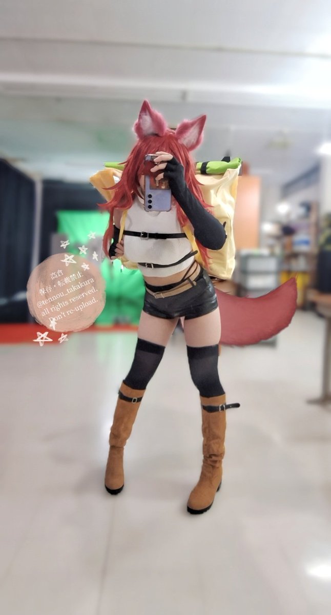 搾り取らないで、女商人さん!!  //  #コスプレ

フィロちゃん！衣装や小物の準備頑張った😭！