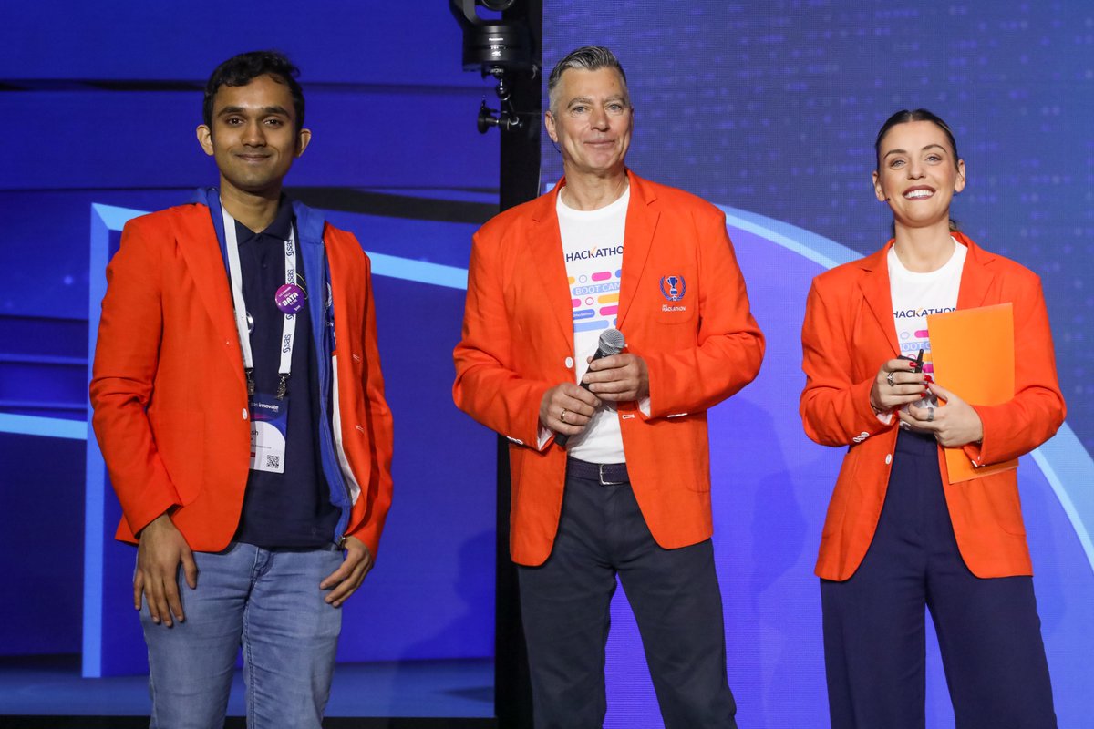 SASanalytics's tweet image. Think you’ve got what it takes to hack your way to victory & earn the legendary orange jacket? 🧡
Team Butterflies did just that at the 2024 #SASHackathon, taking the Grand Champion title for their tool that helps stop misinformation before it spreads. 2.sas.com/60114InHF