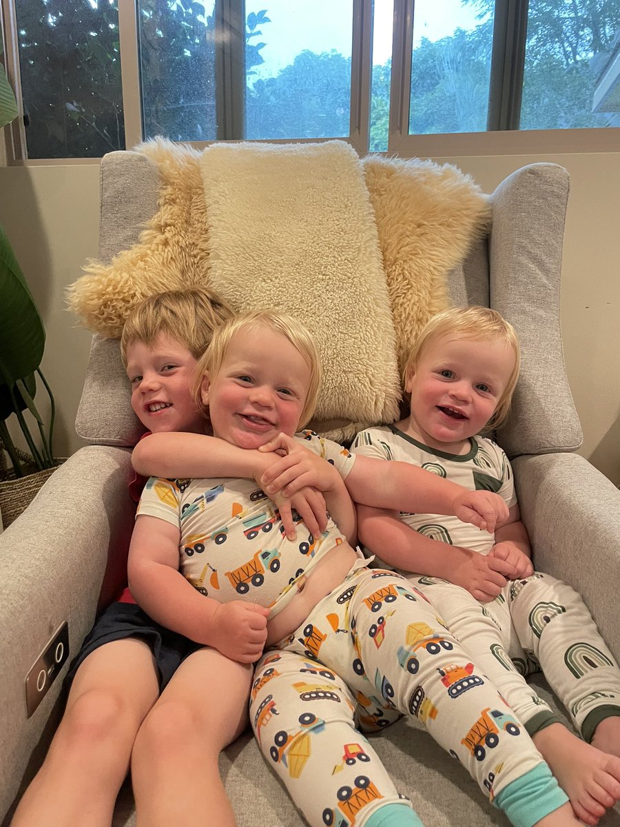 hadablondemomnt's tweet photo. Howwww is everyone so big 🥲 https://t.co/53D8VoH1bP
