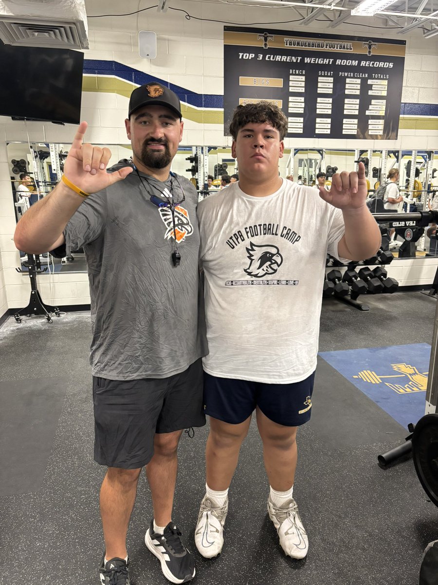 Steven lazarin (sonic) (@lazarinsteven) on Twitter photo Has a great time at the UTPB camp, and got some great work in. Thank you to <a href="/RyverRodriguez/">Ryver Rodriguez</a> for the invite.<a href="/CoachShultzOL/">Ivan Shultz</a>
<a href="/EHSCoachLopez/">Julio Lopez</a> Has a great time at the UTPB camp, and got some great work in. Thank you to <a href="/RyverRodriguez/">Ryver Rodriguez</a> for the invite.<a href="/CoachShultzOL/">Ivan Shultz</a>
<a href="/EHSCoachLopez/">Julio Lopez</a>