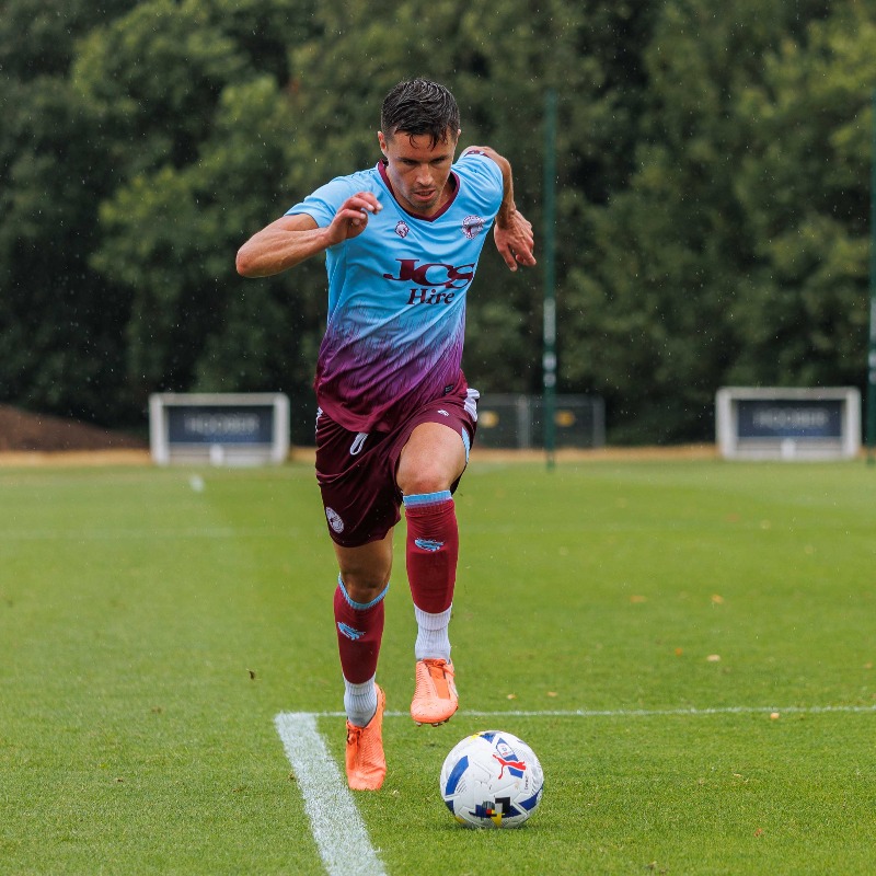 GatesheadFC's tweet photo. Gateshead were defeated by Doncaster Rovers in a behind closed doors  friendly at at Cantley Park Training Ground this afternoon.

Read the report 👇🗞️

#WorClub ⚪️⚫️