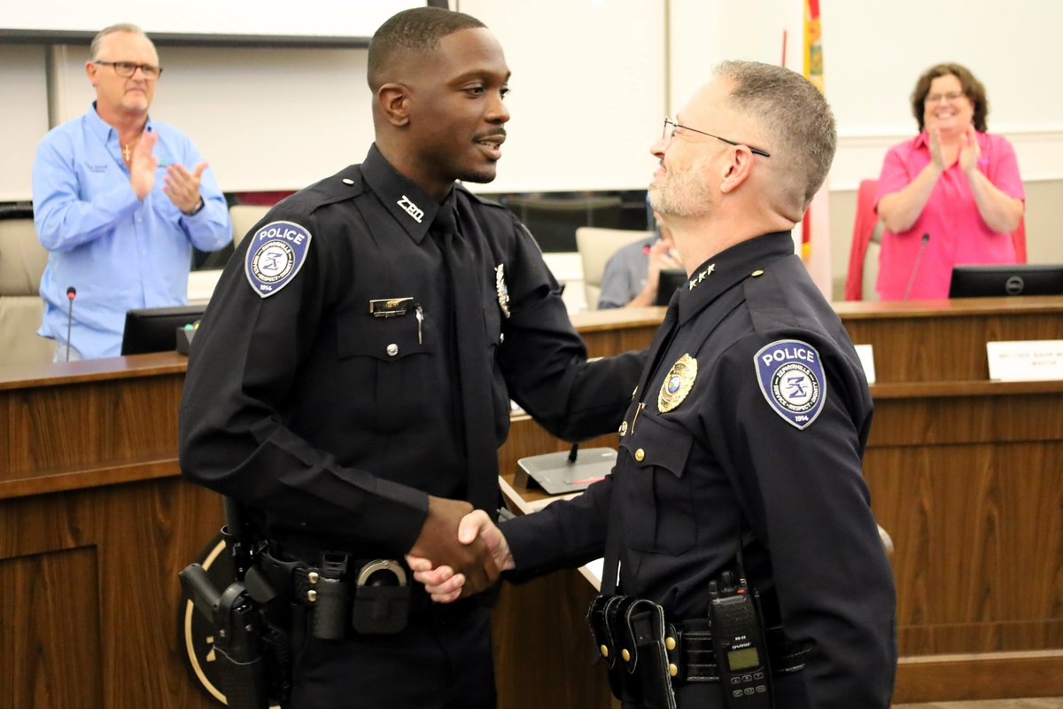 ZephyrhillsPD's tweet image. Let&apos;s welcome Officer Greg Varence to the @ZephyrhillsPD! 👮🚔

Born and raised in Miami, Florida, Officer Varence brings a strong sense of community and purpose to his role in law enforcement.

He earned his certification from PHSC, where he served as a member of Class 126.