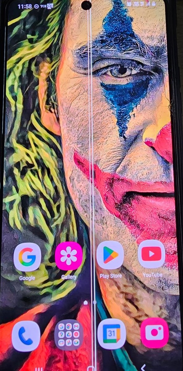 vdashgupta's tweet image. @SamsungIndia Extremely disappointed with the quality of my Samsung. Two veryical lines appeared on the screen without any damage. This seems to be a widespread issue. Why isn’t Samsung taking responsibility?  #SamsungFail #ScreenIssue