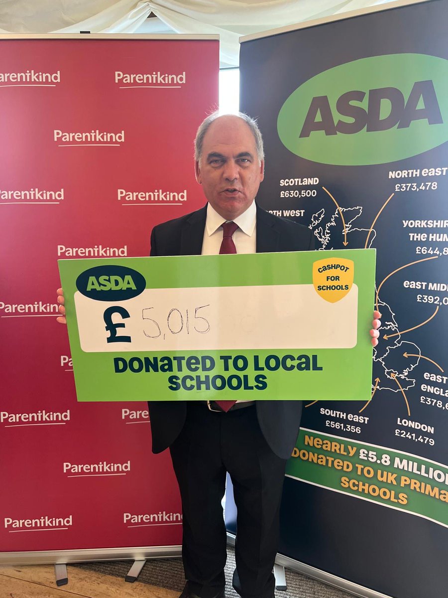 BambosMP's tweet image. It was wonderful to mark 60 yrs of ASDA in the UK & meet Sejal & Washington from the Southgate store in Parliament 💚
Great to discuss @asda's community action in Southgate & Wood Green, their partnership with @Parentkind, & celebrate the £5015 raised & donated to local schools.