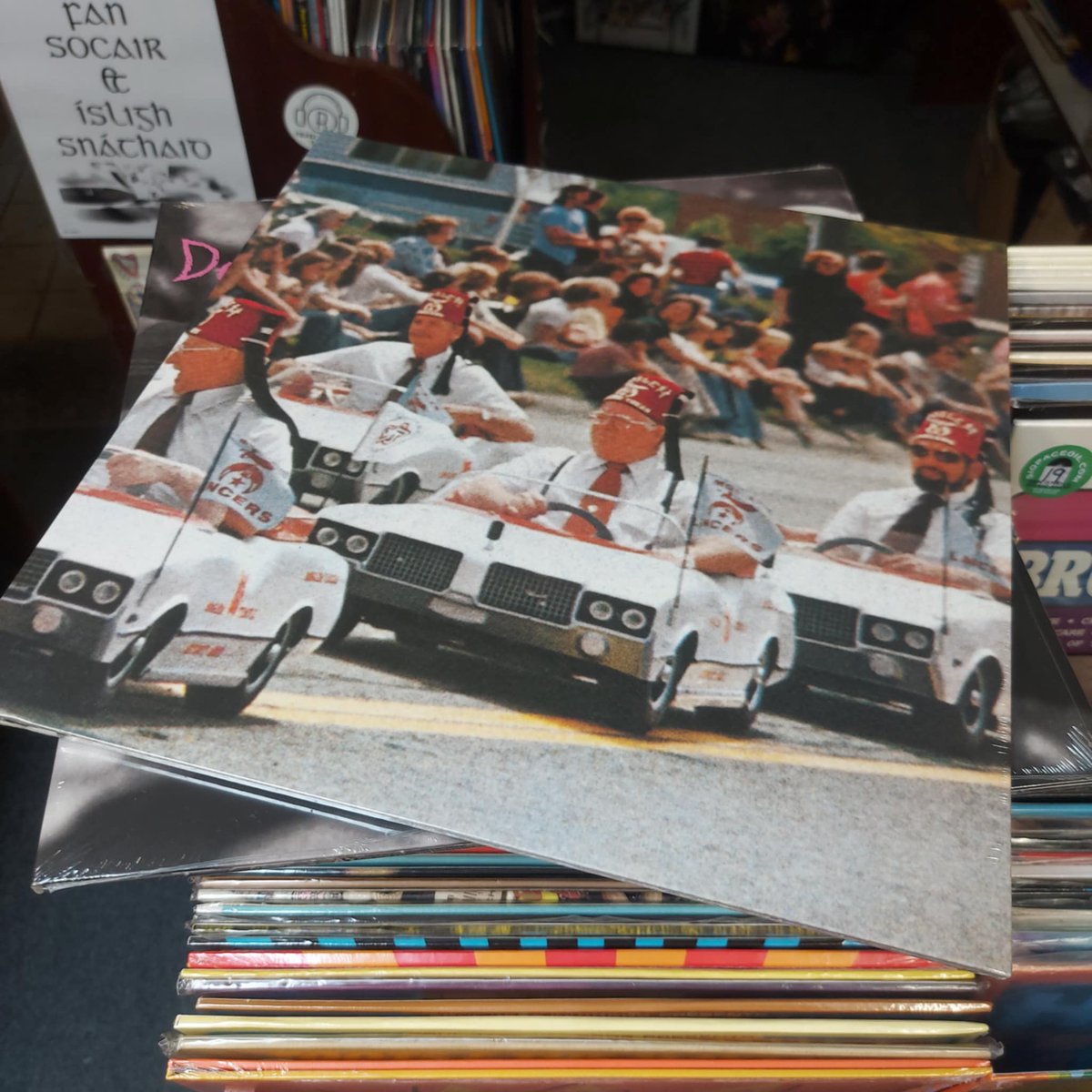 BenONeillRecord's tweet image. 🎸✨The Dead Kennedys were more than just a punk band? They were a voice for the voiceless, tackling political issues with razor-sharp wit and infectious energy!🎶✊ #DeadKennedys #PunkRock #MusicWithAMessage #Vinyl #BenONeillMusicShop #Dungarvan 
siopceoil.com
