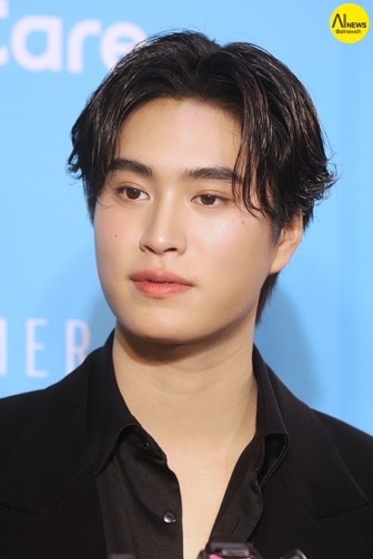หล่อแบบไม่มีพัก! “เจมีไนน์” ปรากฏตัวในงาน ParagonCare Grand Launch ในไทย ‘Refining New Gen Beauty’ ✨  

#GeminiFourthxVolnewmerMPT #UltraformerMPTxGemini  
#Gemini_NT #เจมีไนน์ #UltraformerMPT #ParagonCareThailand  
#WWERaw #HRDerby #GalaxyUnpacked #LoveIslandUSA #Viral