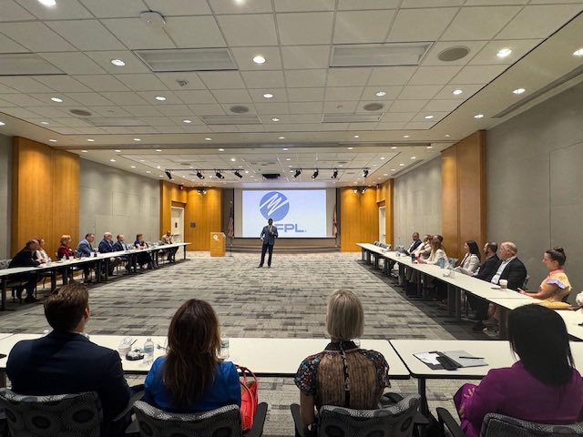PresMannyDiazJr's tweet image. A pleasure to join the Northwest Florida Business Alliance this morning to discuss @UWF and workforce development in the region