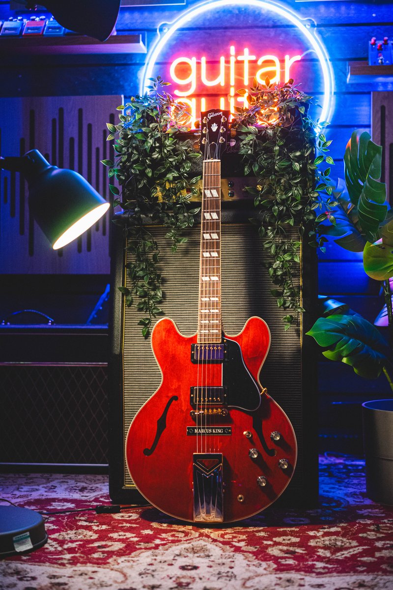 Sometimes you just gotta turn the lights down low and jam some blues 😎