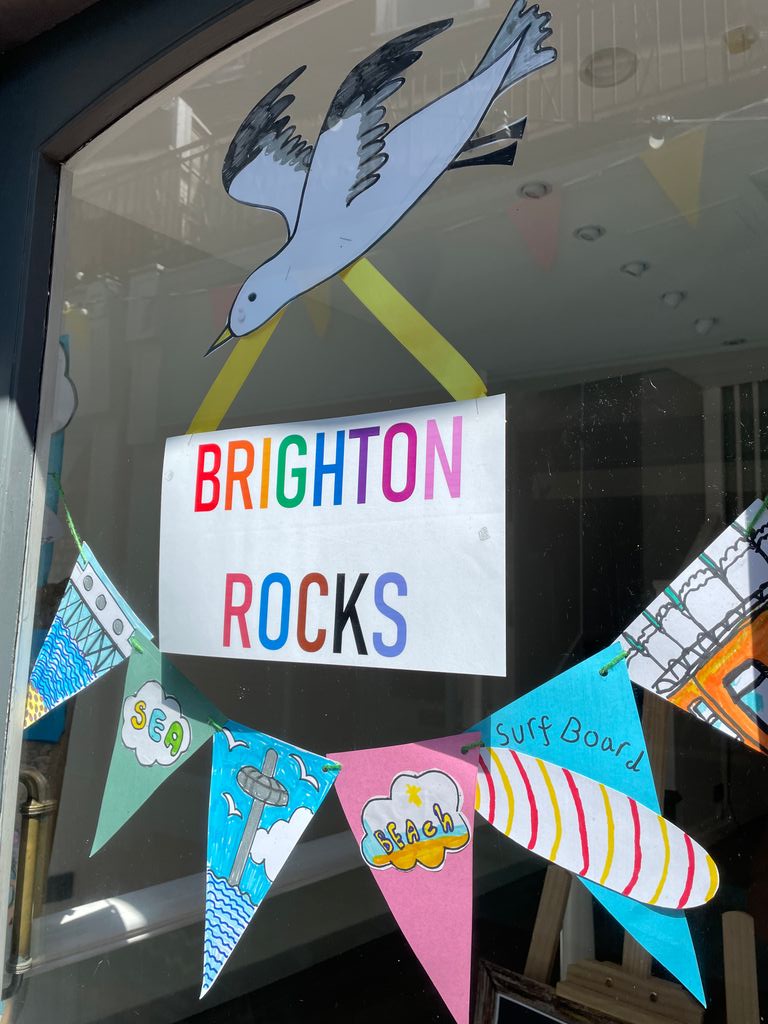 We’re thrilled to have helped our associate members Dukes Lane collaborate with Middle Street School on a joyful new window exhibition. Created by pupils aged 4-11, the colourful displays celebrate their favourite summer moments; from beach days and chip-pinching seagulls 🍟🌊
