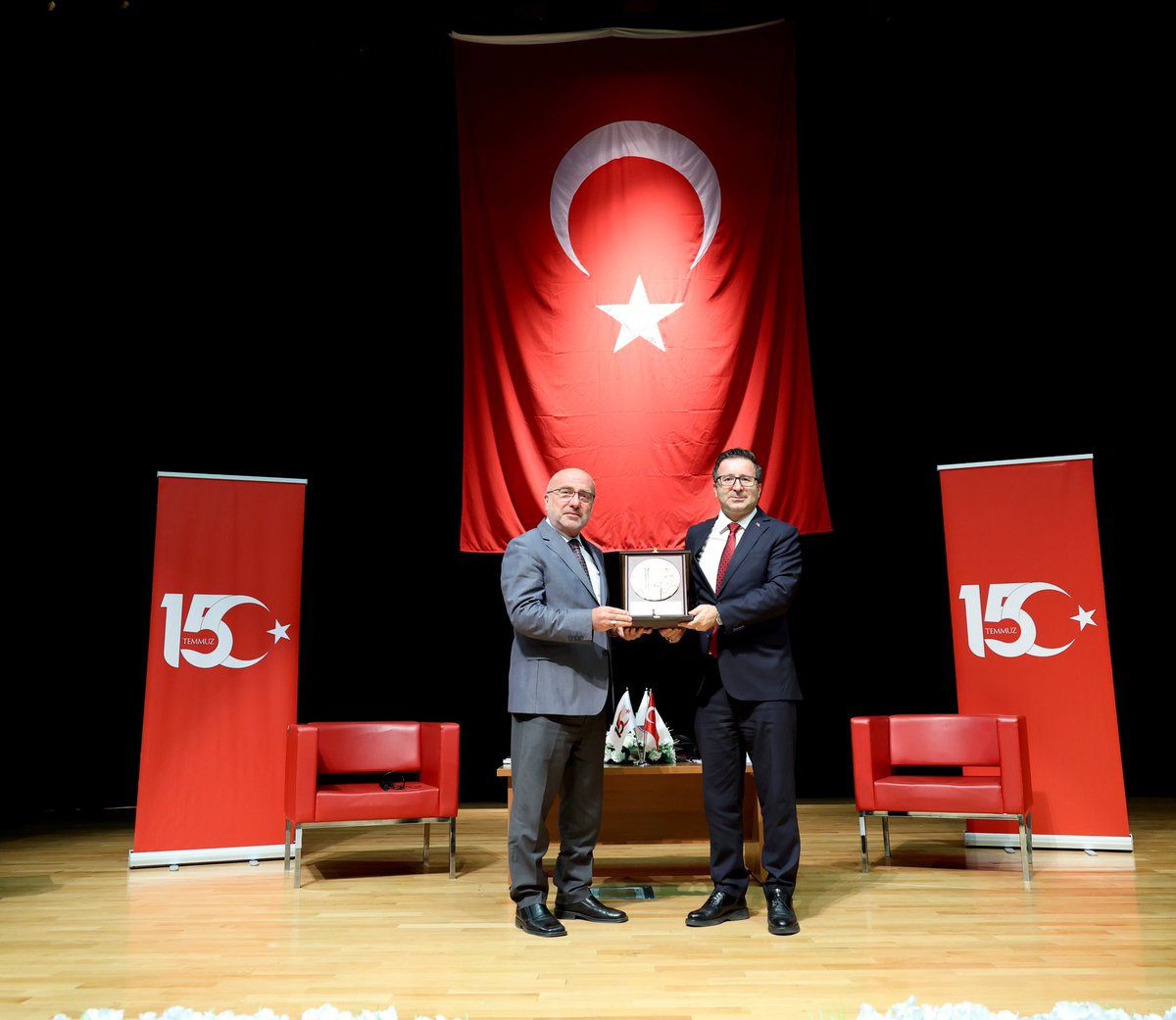 kayseriedu's tweet photo. Kayseri Üniversitemizde “15 Temmuz Demokrasi ve Milli Birlik Günü Anma Etkinlikleri” kapsamında Türkiye Maarif Vakfı Yönetim Kurulu Üyesi Prof. Dr. Mehmet Özkan, “Küresel Açıdan 15 Temmuz ve Darbe Direnişi” konulu konferans verdi. https://t.co/BuE9WCpWux
