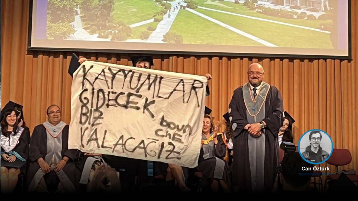 🔴 Boğaziçi Üniversitesi mezuniyetinde “Kayyımlar gidecek biz kalacağız” pankartı açan öğrencinin yüksek lisans kabulü iptal edildi; okula girişi yasaklandı!
t24.com.tr/haber/bogazici…