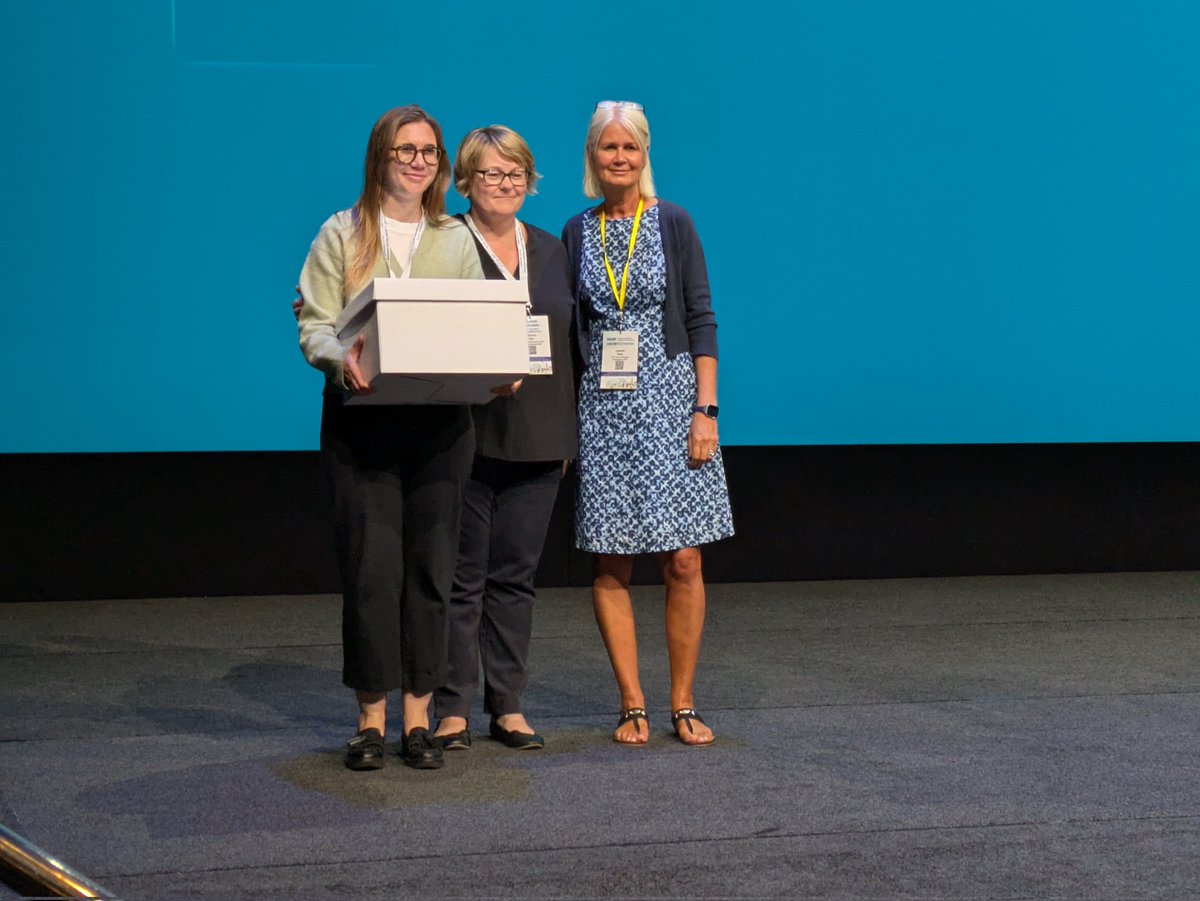 BirminghamBRC's tweet image. Ending #CRFBRC25 on a high with poster prizes - huge congratulations to winners:
Jo Merrifield (@EdinburghCRF)
Shuk Wa Lau (@uclh)
Frances Doyle (@royalmarsdenNHS)
Catherine Harvey (@KingsCRF)
Aalam Yousuf (@uclh) 👏👏👏
@NIHR_UKCRFN