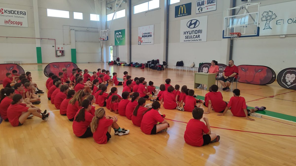 Estadio Miralbueno El Olivar (@em_elolivar) on Twitter photo Los chicos y chicas del Campus <a href="/Fund_BZ/">Fundación Basket Zaragoza</a> #ElOlivar 🏀 recibían en la mañana de hoy la visita sorpresa de Vega Gimeno, jugadora del <a href="/casademontBZ/">Casademont Zaragoza</a> #LFEndesa Los chicos y chicas del Campus <a href="/Fund_BZ/">Fundación Basket Zaragoza</a> #ElOlivar 🏀 recibían en la mañana de hoy la visita sorpresa de Vega Gimeno, jugadora del <a href="/casademontBZ/">Casademont Zaragoza</a> #LFEndesa