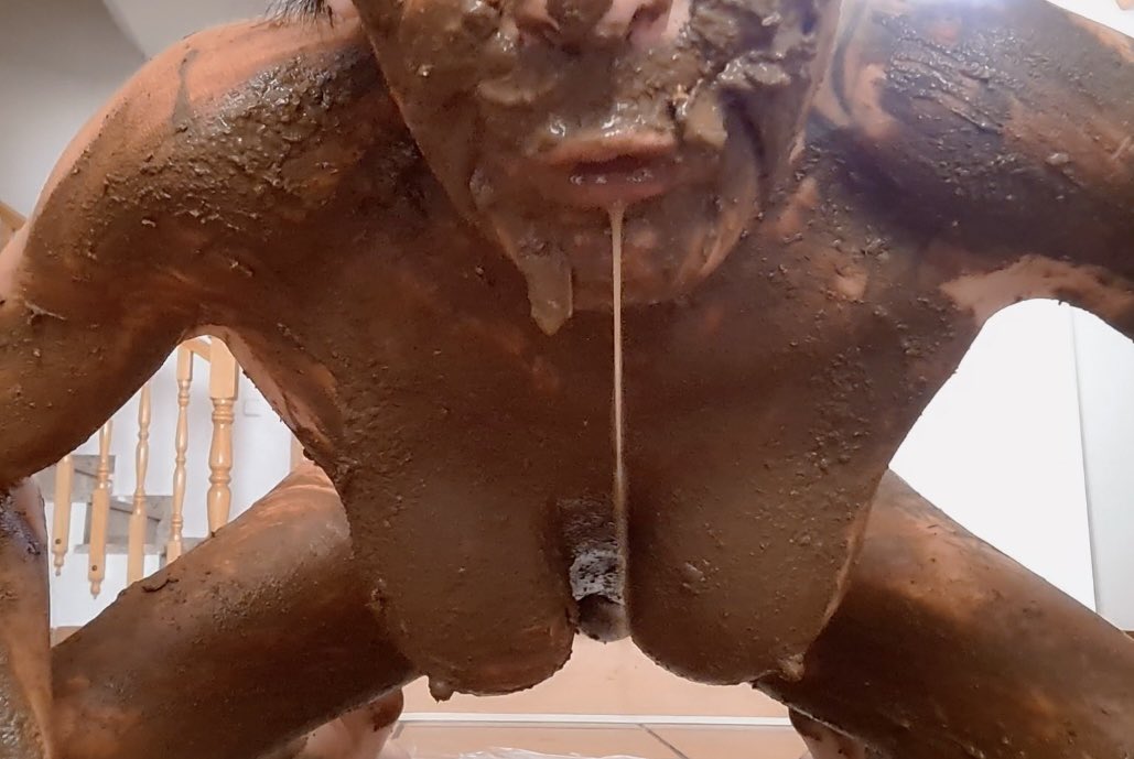 🥵💩 Giant Load 💩🥵

I had a tremendous stomach ache, so I let out this huge load... I rubbed my whole body while fucking my ass and pussy with my dildo... Wanna play with me? 😈

🔥 scatbook.com/lamiadark

💥 femscat.com/store969

#scat #shit #fetish #dirty