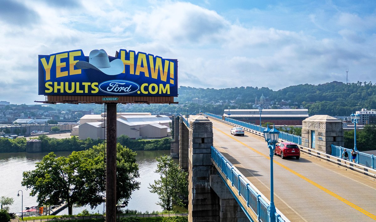 Great billboard creative does not have to be confined to dimensions of the structure, as demonstrated in this ad for Shults Ford, which extends beyond the boundaries to grab the attention of Pittsburgh-area drivers.

#billboards #LamarAdvertising