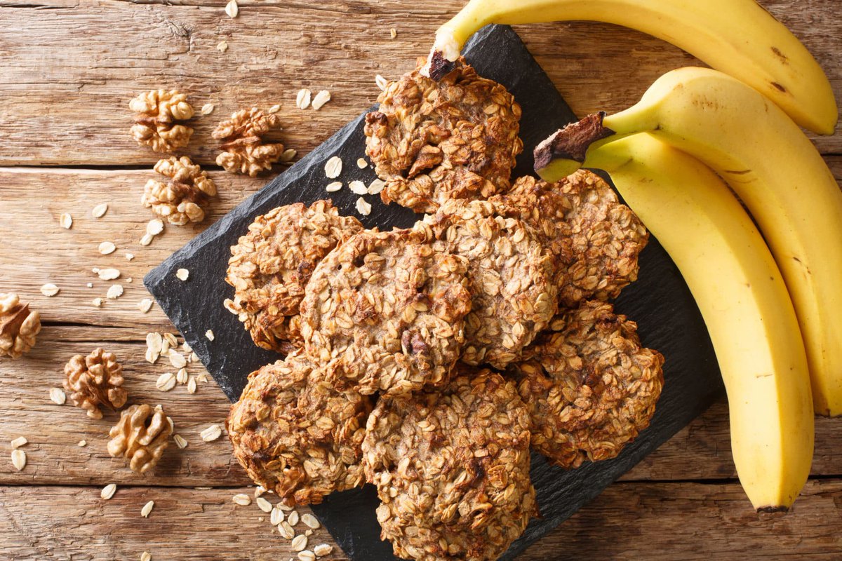 THANCGuide's tweet image. #ICYMI Try This Easy Banana Oatmeal Cookie Recipe thancguide.org/2022/04/the-jo… @thancfoundation