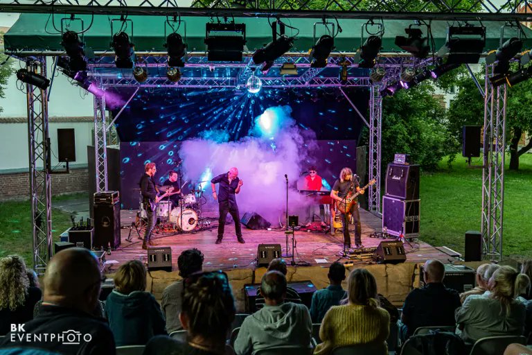 STONE PROG (@stoneprog) on Twitter photo DAWNATION haben am 17.06. den Klostergarten in Rostock mit kraftvollem Prog Rock verzaubert! Gänsehautmomente, starke Songs & begeistertes Publikum. Den ausführlichen Livereport gibt’s jetzt bei <a href="/STONEPROG/">STONE PROG</a>! #Dawnation #ProgNight #Rostock #ProgressiveRock DAWNATION haben am 17.06. den Klostergarten in Rostock mit kraftvollem Prog Rock verzaubert! Gänsehautmomente, starke Songs & begeistertes Publikum. Den ausführlichen Livereport gibt’s jetzt bei <a href="/STONEPROG/">STONE PROG</a>! #Dawnation #ProgNight #Rostock #ProgressiveRock